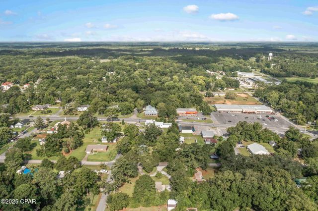 111 E Wisconsin Avenue, Bonifay, FL 32425