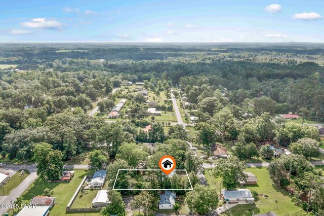 111 E Wisconsin Avenue, Bonifay, FL 32425