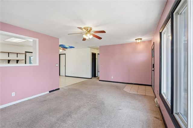 612 River Street, Tonganoxie, KS 66086