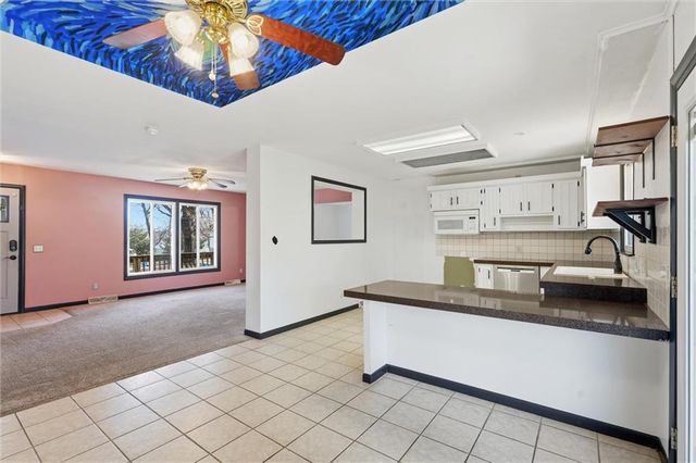 612 River Street, Tonganoxie, KS 66086