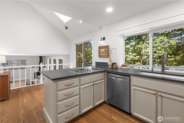7817 182nd Place SW, Edmonds, WA 98026