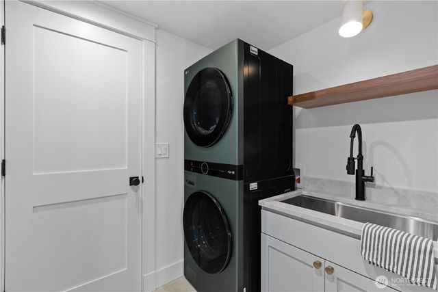 7817 182nd Place SW, Edmonds, WA 98026