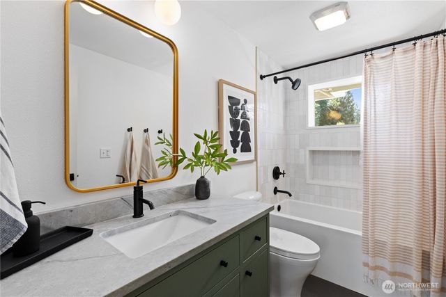 7817 182nd Place SW, Edmonds, WA 98026