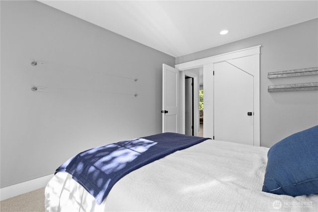 7817 182nd Place SW, Edmonds, WA 98026