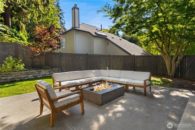 7817 182nd Place SW, Edmonds, WA 98026