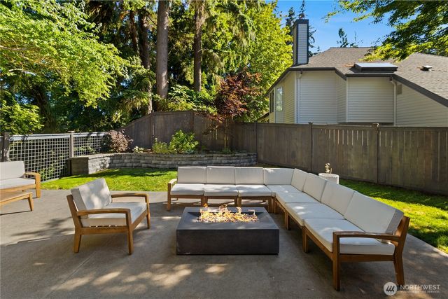 7817 182nd Place SW, Edmonds, WA 98026