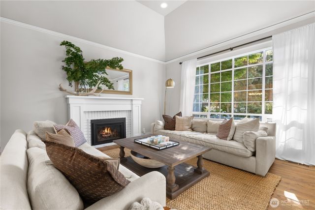 7817 182nd Place SW, Edmonds, WA 98026