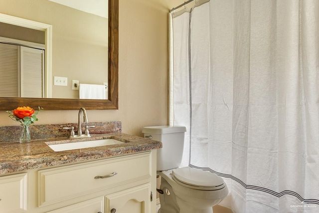 709 Brazos Circle UT8, Mission, TX 78572