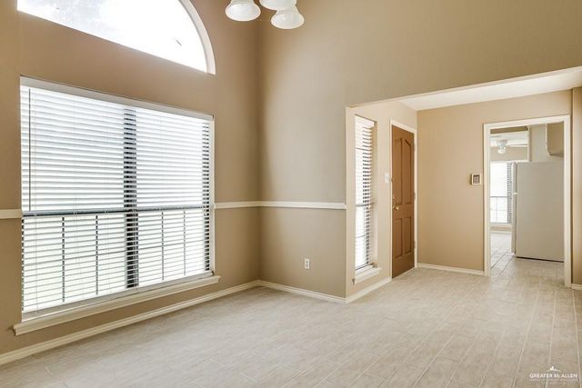 709 Brazos Circle UT8, Mission, TX 78572
