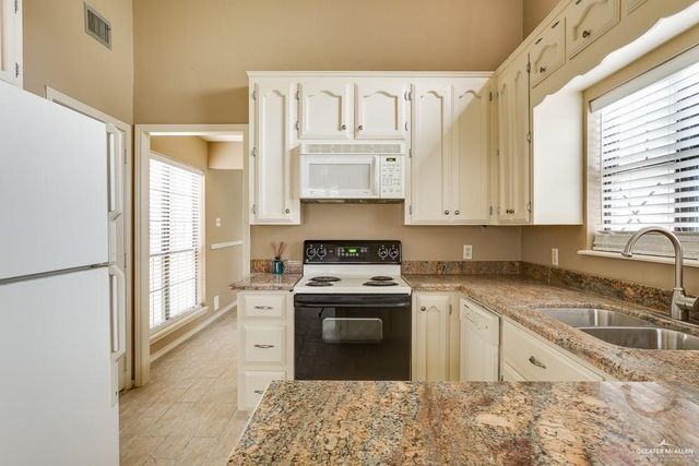 709 Brazos Circle UT8, Mission, TX 78572