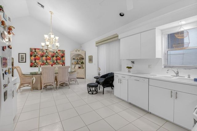 11873 Fountainside Circle, Boynton Beach, FL 33437