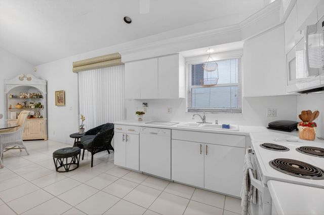 11873 Fountainside Circle, Boynton Beach, FL 33437