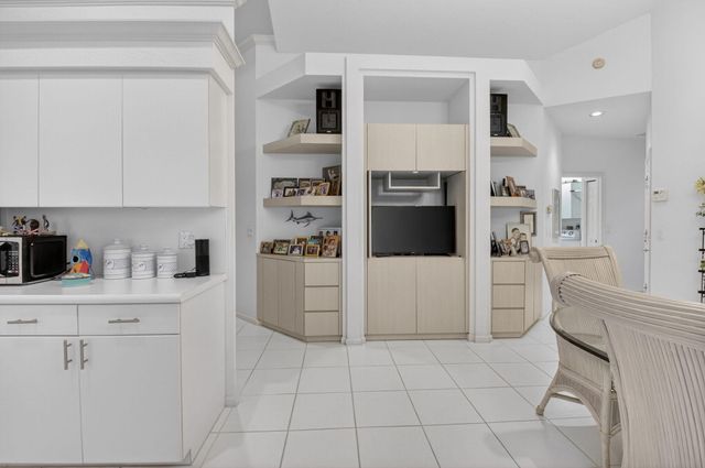 11873 Fountainside Circle, Boynton Beach, FL 33437