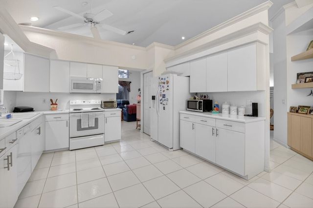 11873 Fountainside Circle, Boynton Beach, FL 33437