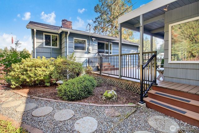 31602 W Lake Morton Drive SE, Kent, WA 98042