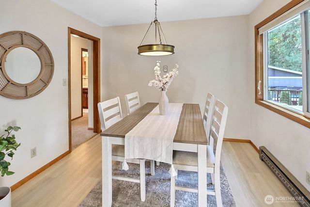 31602 W Lake Morton Drive SE, Kent, WA 98042