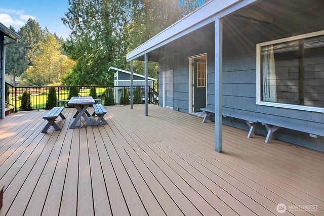 31602 W Lake Morton Drive SE, Kent, WA 98042