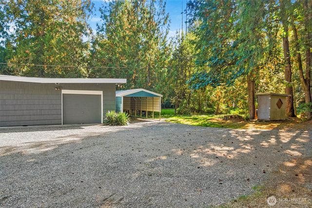 31602 W Lake Morton Drive SE, Kent, WA 98042