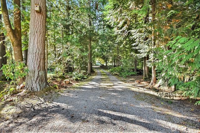 31602 W Lake Morton Drive SE, Kent, WA 98042