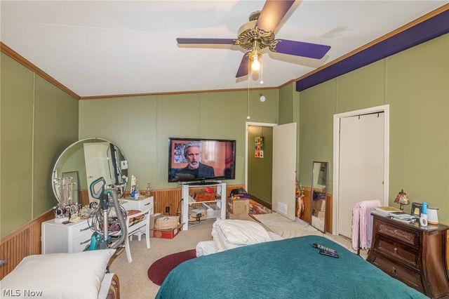 63 Parkway Drive, Olmsted Twp, OH 44138