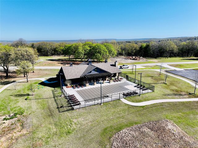 168 Patriot Pointe, Eufaula, OK 74432