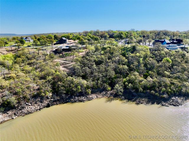 168 Patriot Pointe, Eufaula, OK 74432