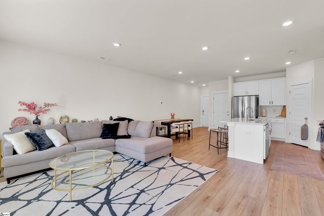 26 Centimeters Drive, Mauldin, SC 29662