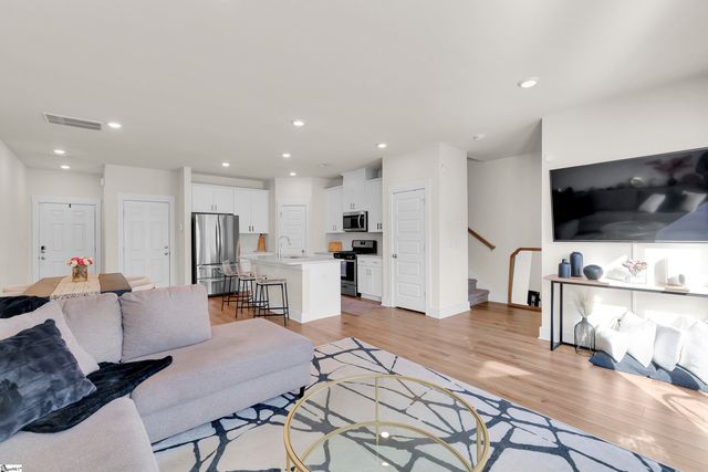 26 Centimeters Drive, Mauldin, SC 29662