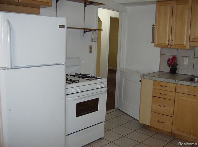 777 Ford Boulevard, Lincoln Park, MI 48146