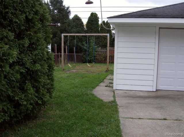777 Ford Boulevard, Lincoln Park, MI 48146