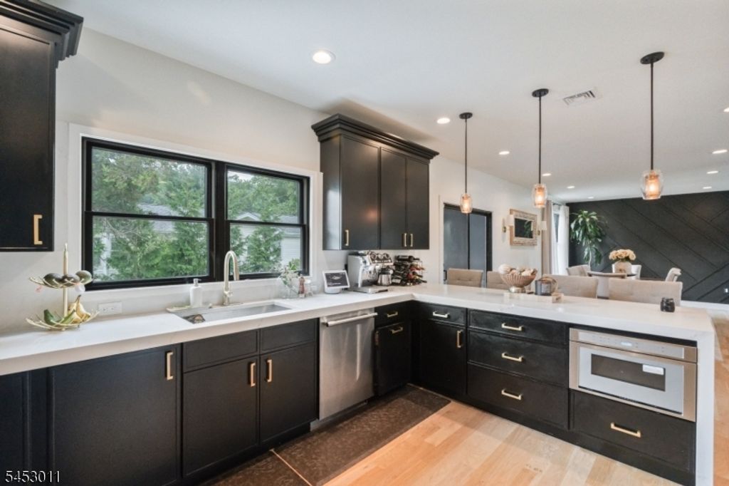 14 Mount Washington Dr, Clifton City, NJ 07013 — photo 5