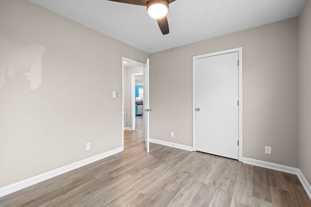 111 E St, Clarksville, TN 37042