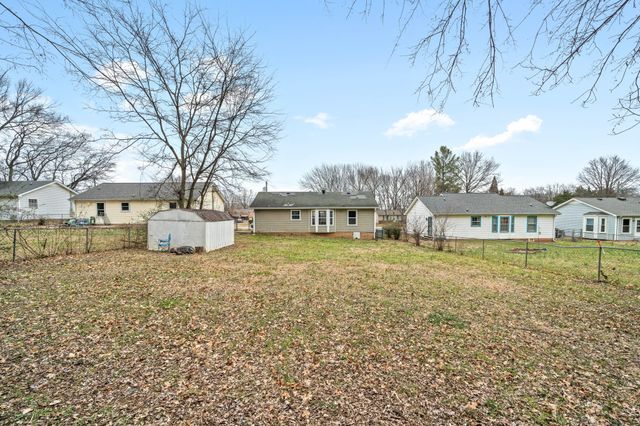 111 E St, Clarksville, TN 37042