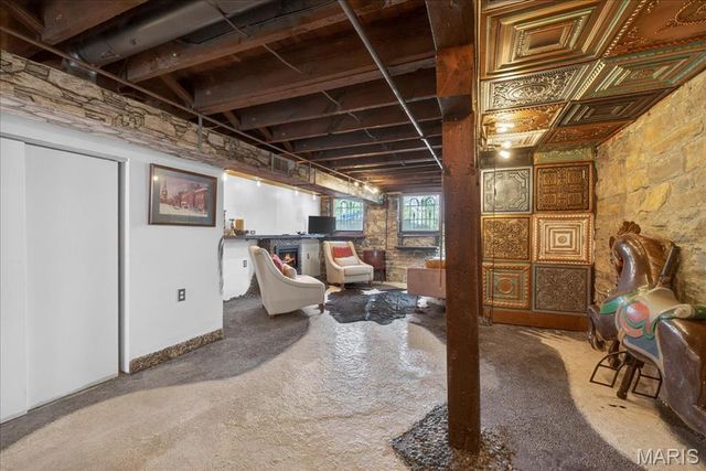 2416 S 18th Street, St Louis, MO 63104