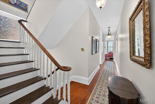 2416 S 18th Street, St Louis, MO 63104