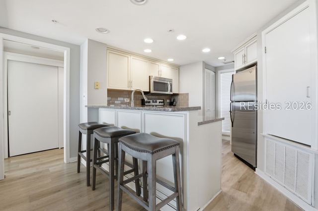 75 Ocean Ln Apt 507, Hilton Head Island, SC 29928