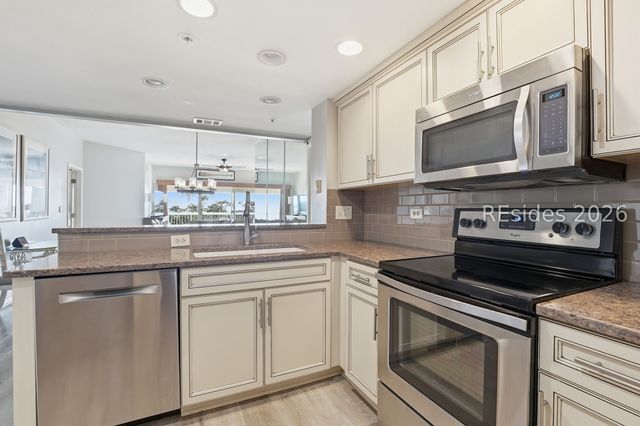 75 Ocean Ln Apt 507, Hilton Head Island, SC 29928