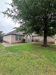 15621 Sandstone Terrace, Oklahoma City, OK 73170