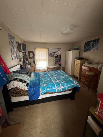 275 1st ST, Buchanan, VA 24066