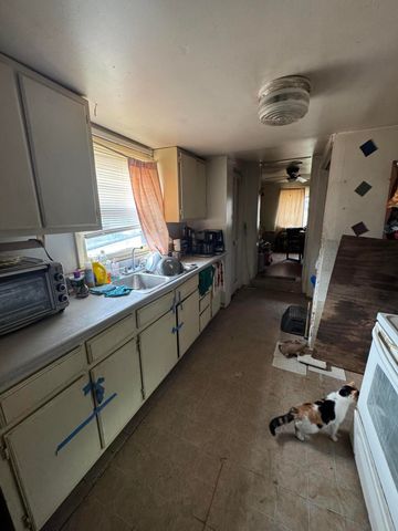 275 1st ST, Buchanan, VA 24066