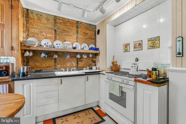 315 UNION AVE, Swarthmore, PA 19081