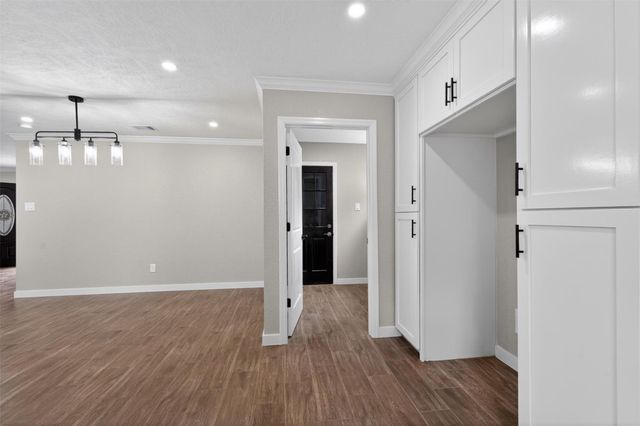 2610 Ridge Hollow Drive, Houston, TX 77067