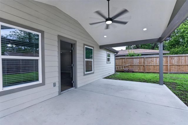 2610 Ridge Hollow Drive, Houston, TX 77067