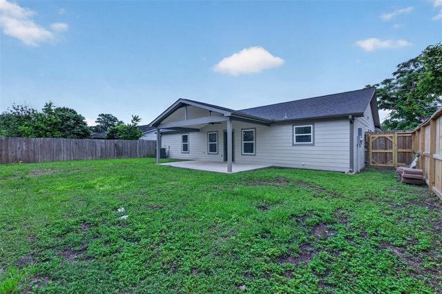 2610 Ridge Hollow Drive, Houston, TX 77067