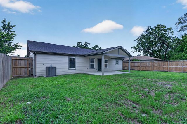 2610 Ridge Hollow Drive, Houston, TX 77067