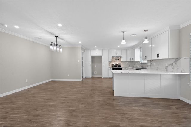 2610 Ridge Hollow Drive, Houston, TX 77067