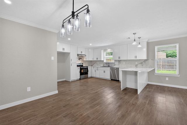 2610 Ridge Hollow Drive, Houston, TX 77067