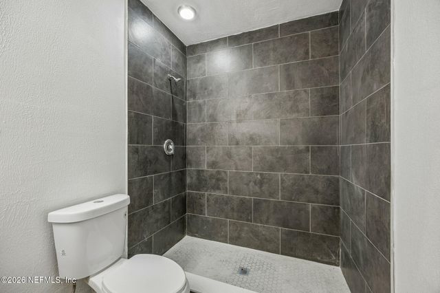 3304 DIVISION Street, Jacksonville, FL 32209