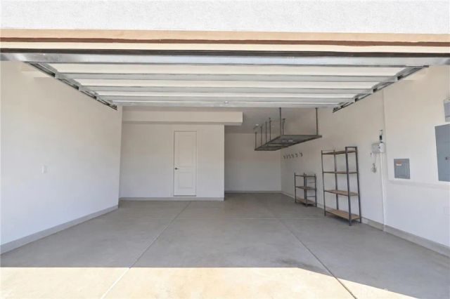 15890 Butterfly Drive, Fontana, CA 92336