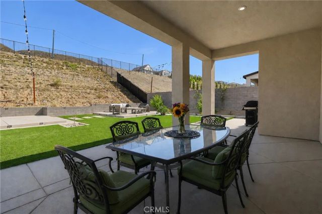 15890 Butterfly Drive, Fontana, CA 92336